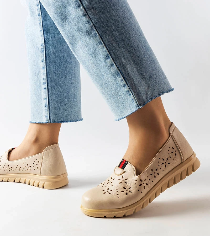 Beżowe lekkie mokasyny Joli