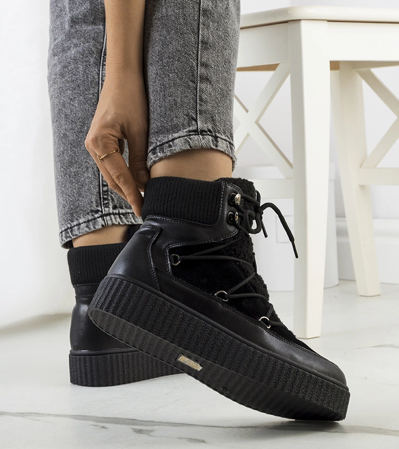 Czarne śniegowce damskie Laursen