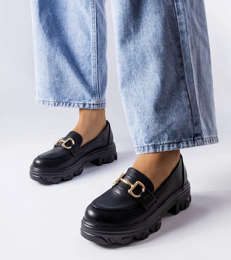 Czarne półbuty z klamerką Mason