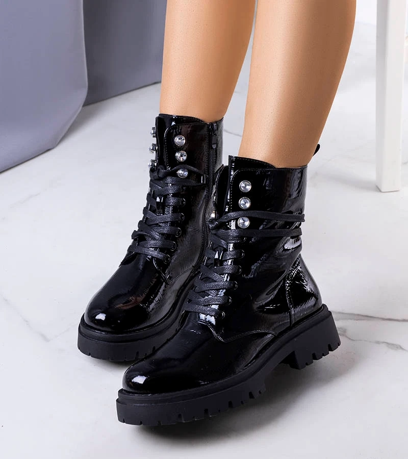 Czarne lakierowane botki Kenzie