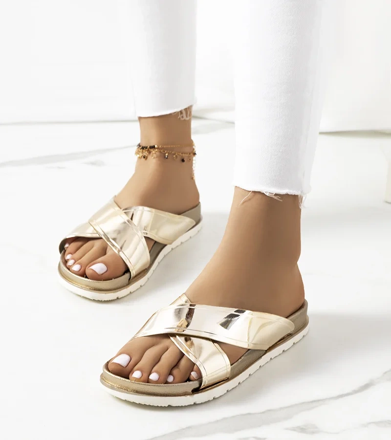 Złote klapki damskie Nicolay