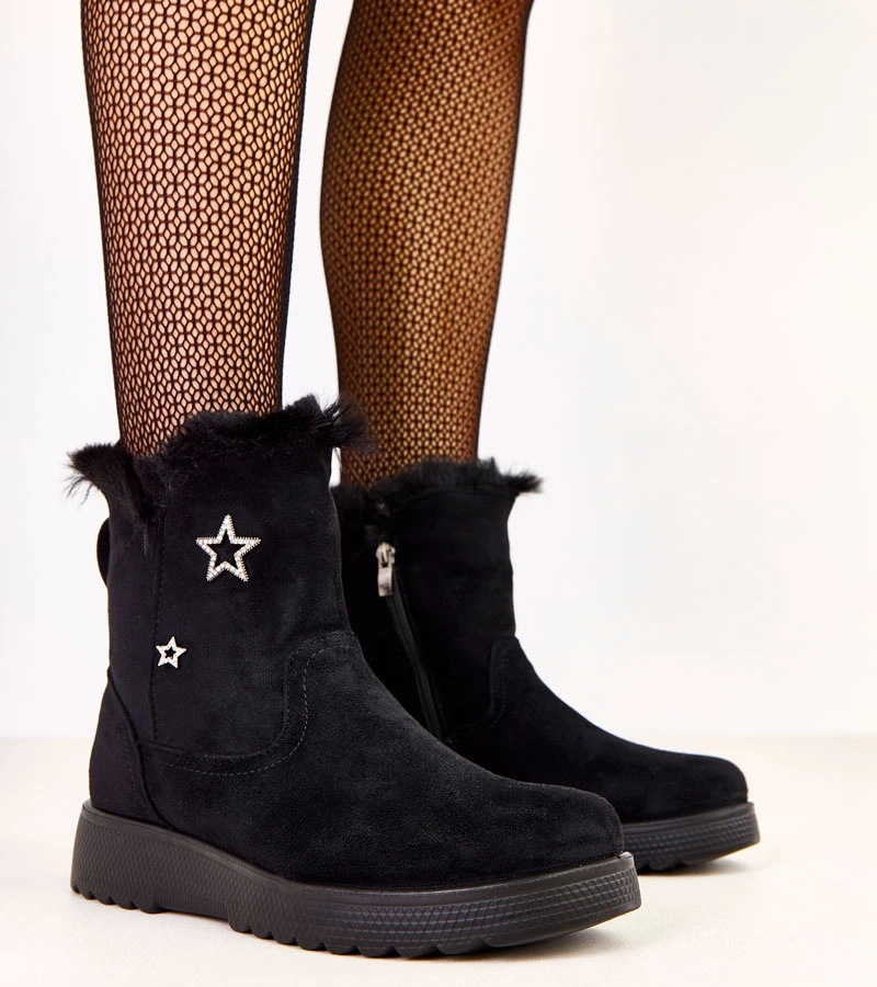 Czarne botki ocieplane zdobione gwiazdkami Mensley
