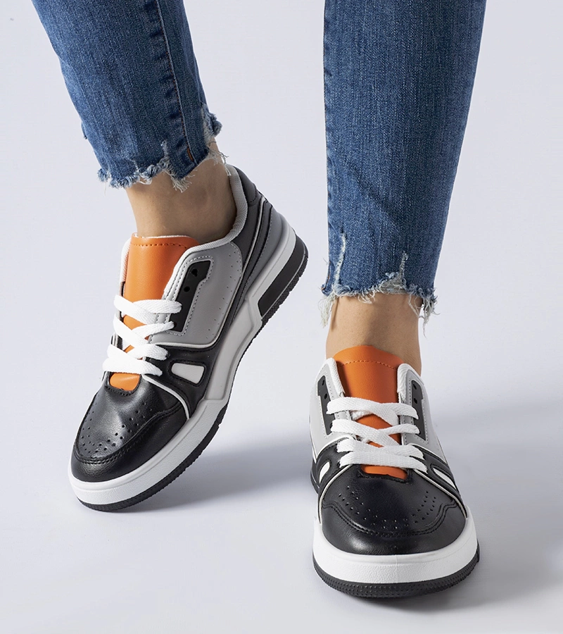 Czarne buty z pomarańczowym językiem Archie