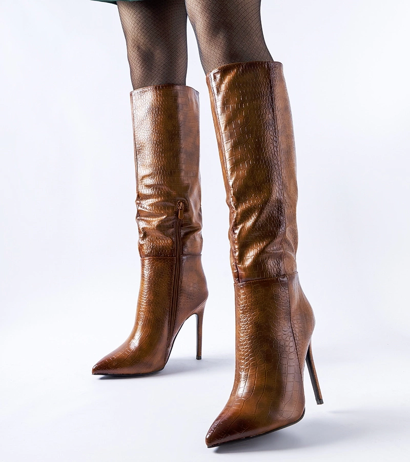 Brązowe ocieplane kozaki na szpilce Serpent