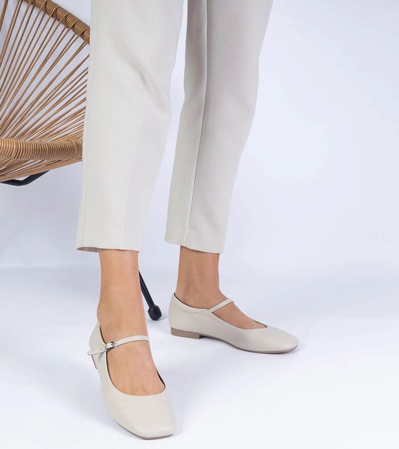 Beżowe klasyczne balerinki z ekoskóry Grenada