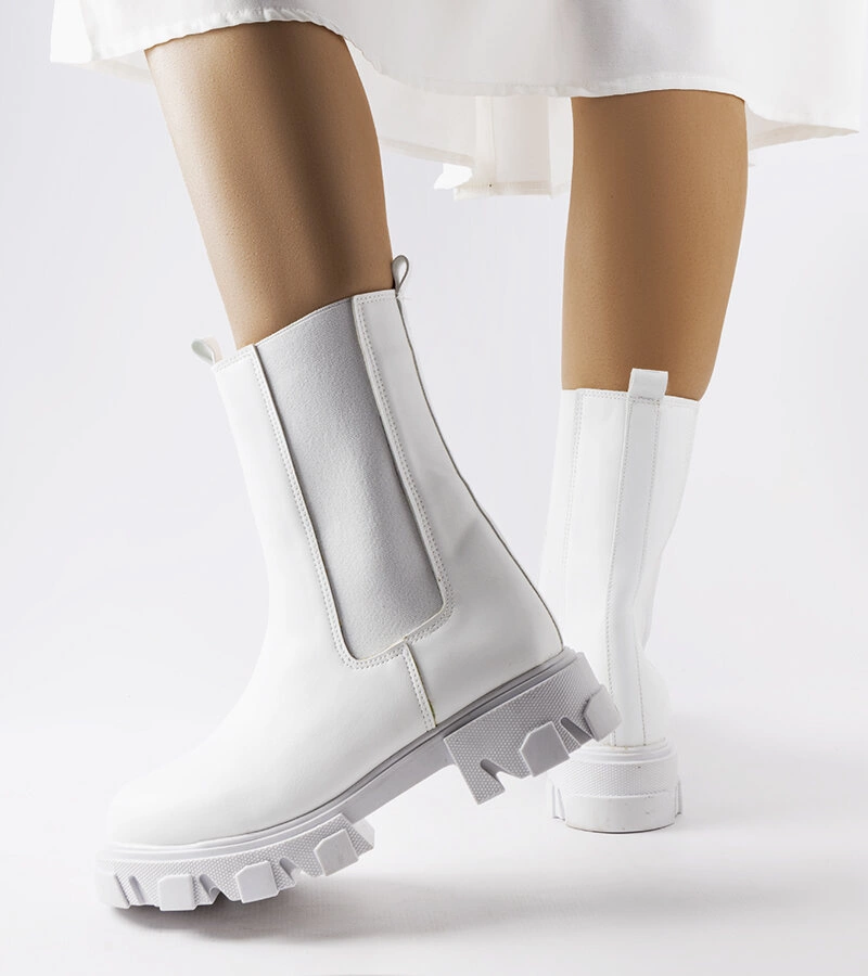 Białe botki workery Vallejo