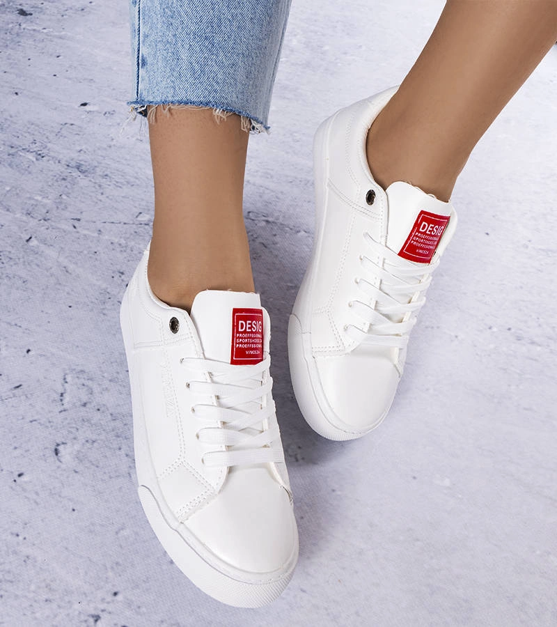 Białe klasyczne sneakersy Vinceza