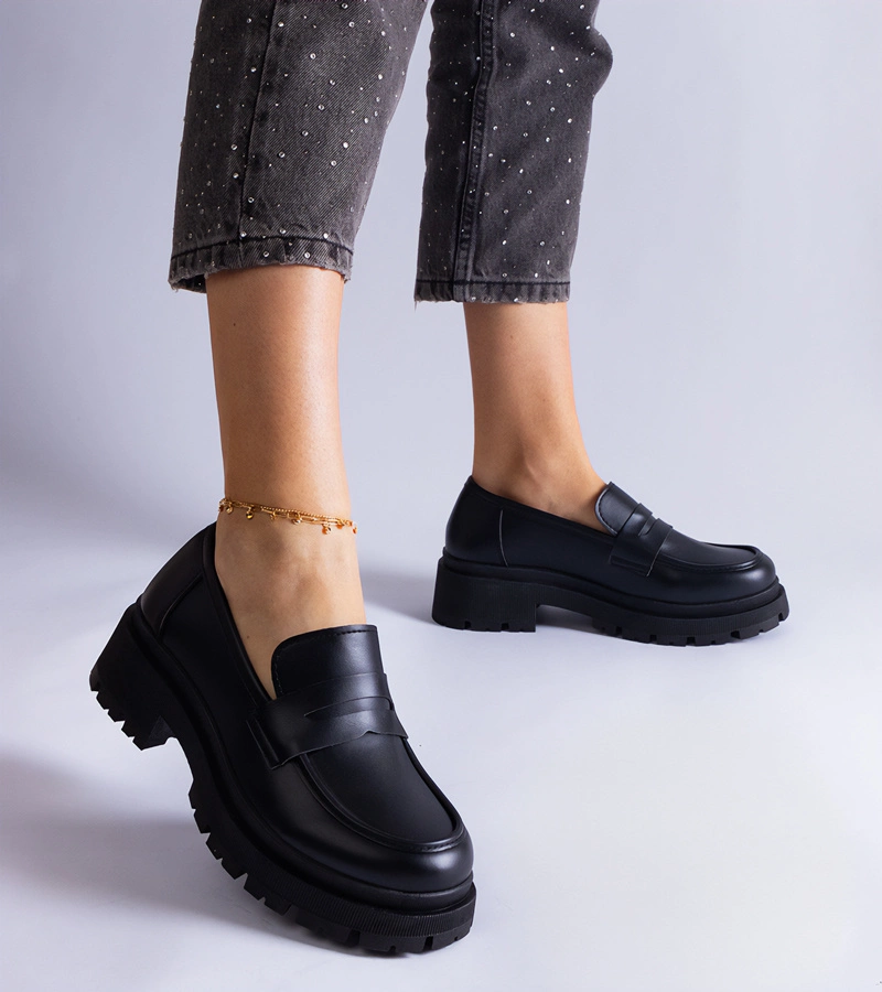 Czarne mokasyny z ekoskóry Fiorenza