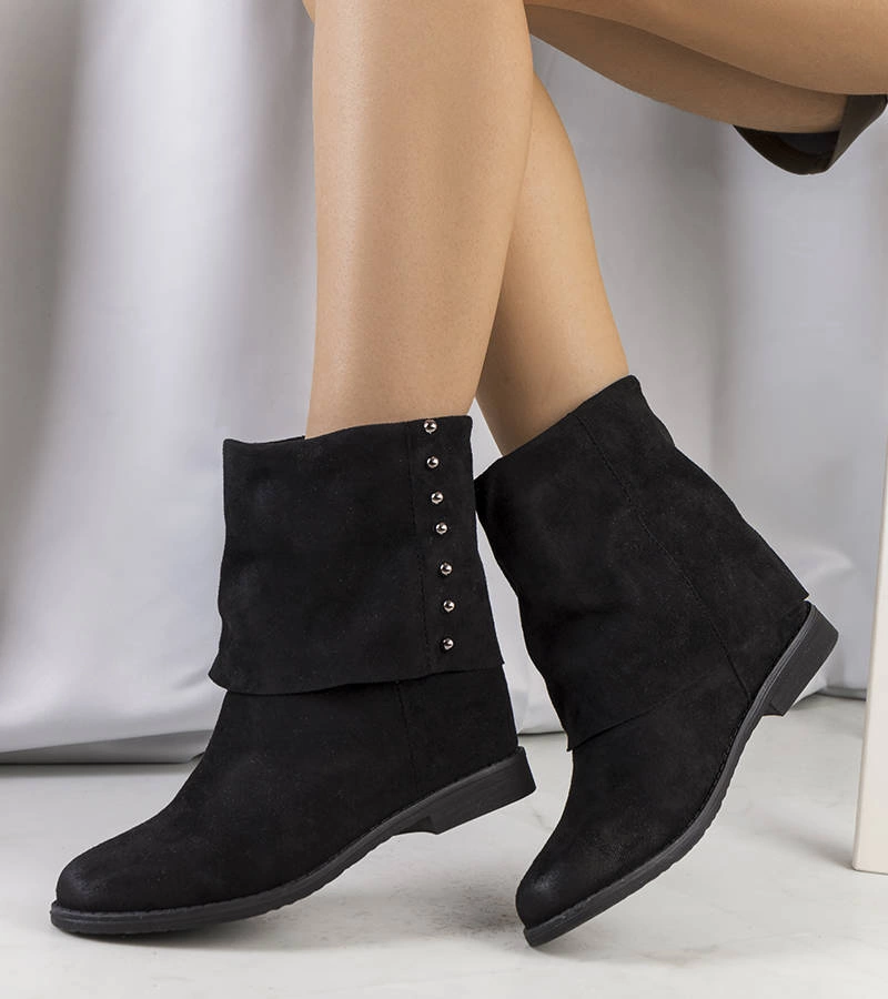 Czarne botki z ćwiekami Sullivan