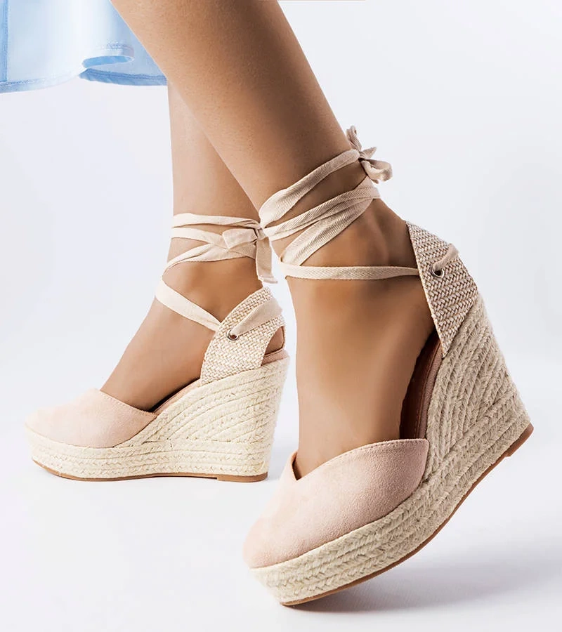 Beżowe espadryle na koturnie Dubois
