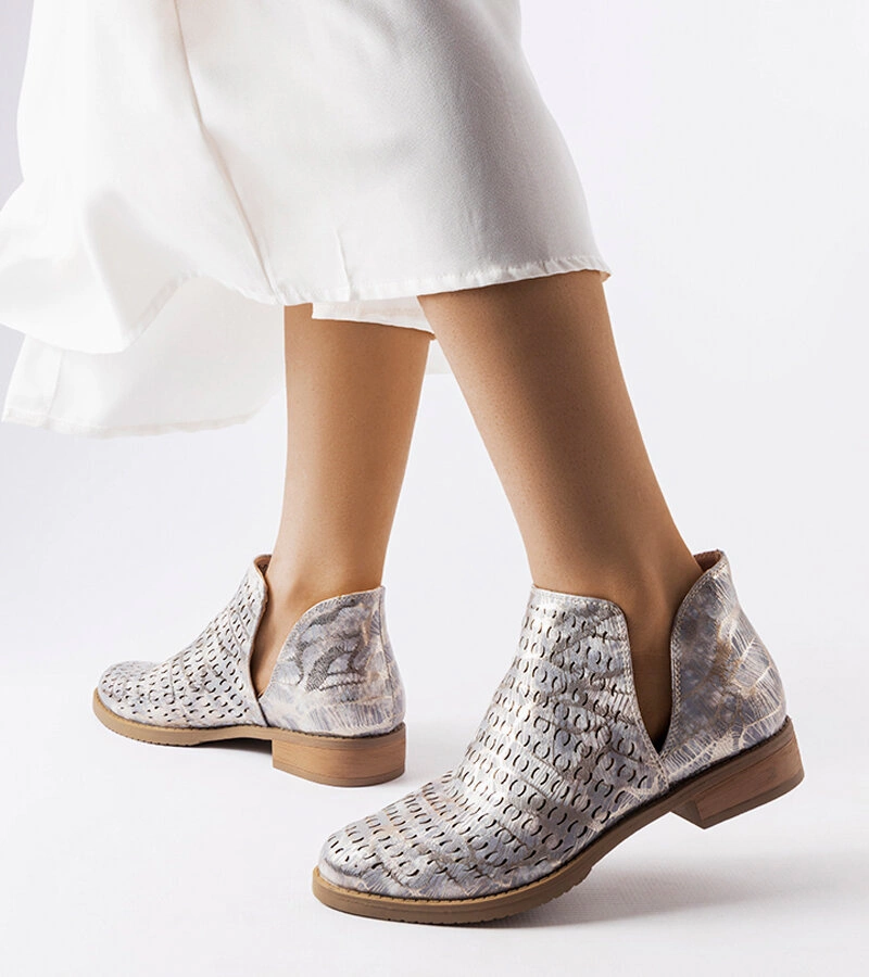 Metaliczne ażurowe botki Giuseppina