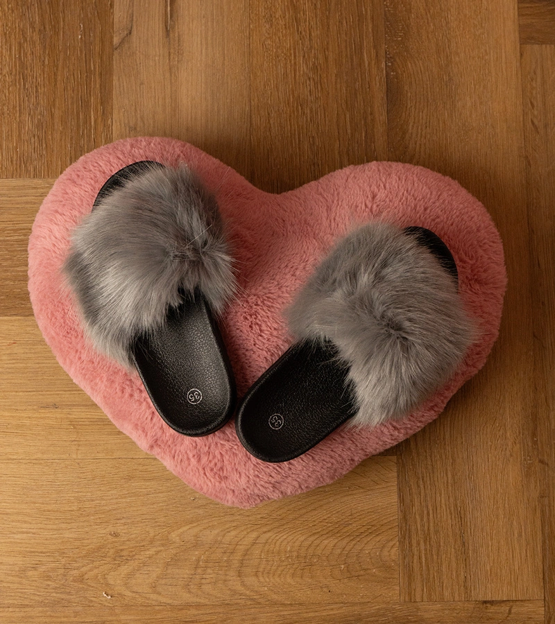Szare klapki dziecięce z futerkiem Malinka