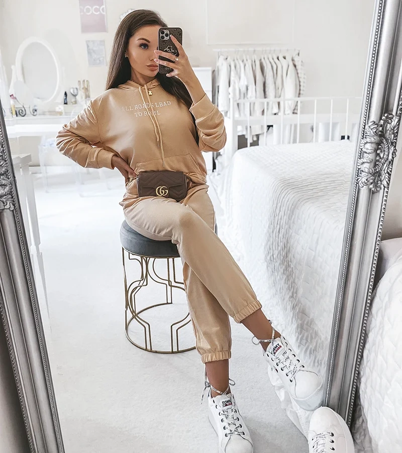 Beżowy komplet 2-częściowy z kapturem Alcide