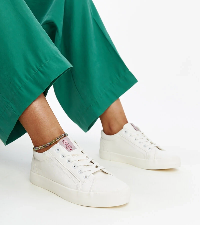 Białe damskie trampki eko skora CROSS JEANS