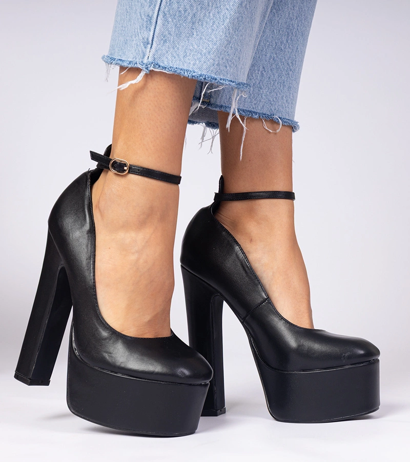 Czarne czółenka na wysokim słupku Felida