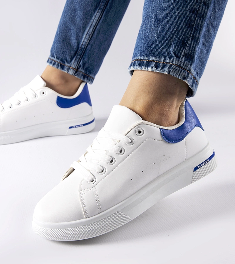Biało-granatowe sneakersy Leland