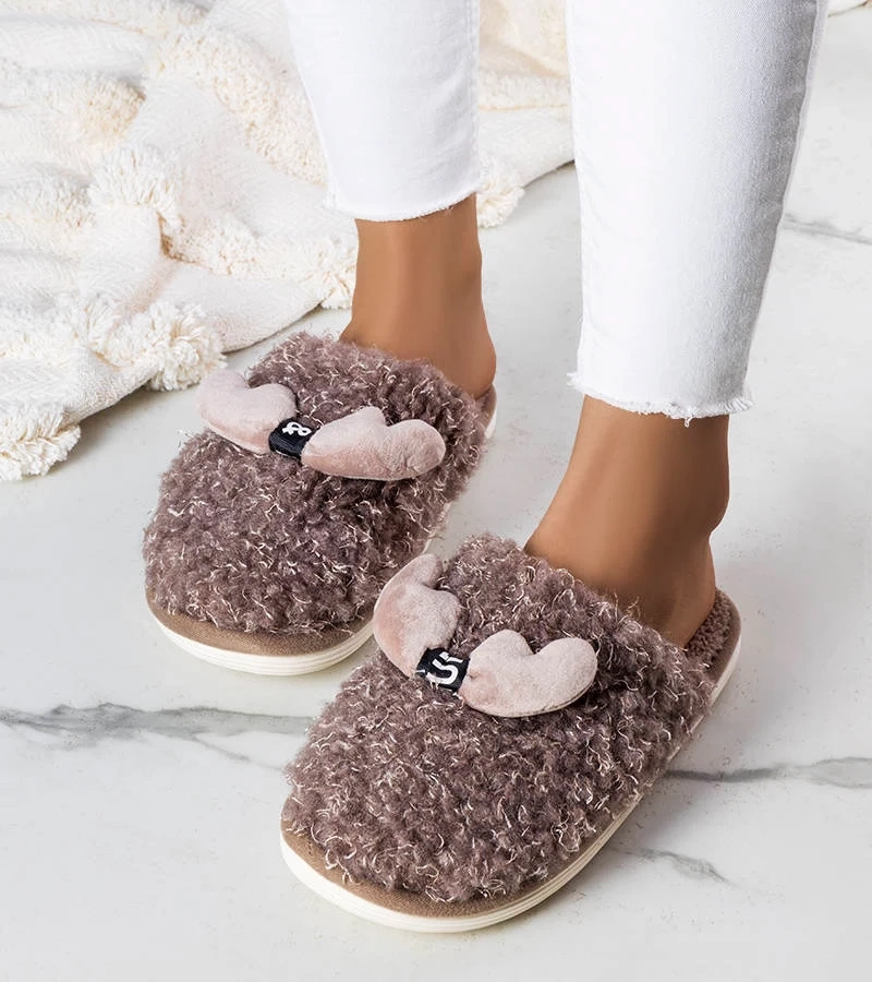 Brązowe kapcie z futerkiem Rosny