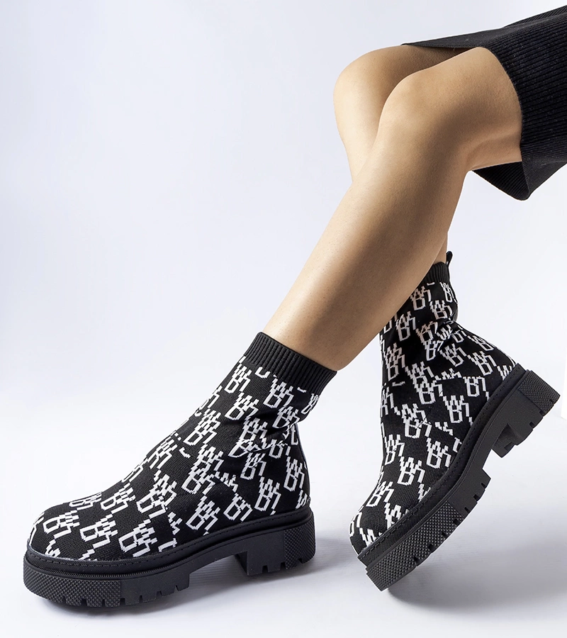 Biało-czarne masywne skarpetowe botki Matese