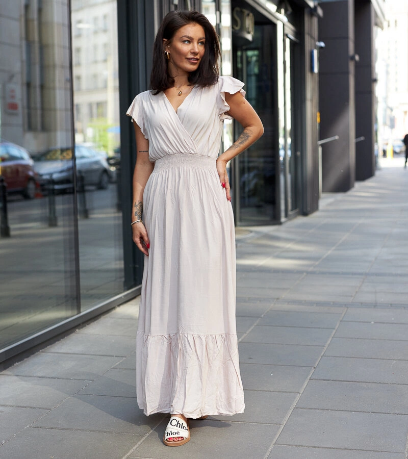 Beżowa sukienka maxi z marszczeniami Goffreda