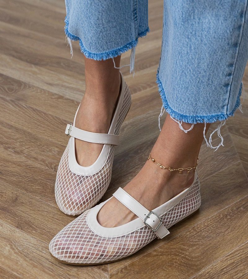 Beżowe balerinki siateczkowe ze sprzączką Turina