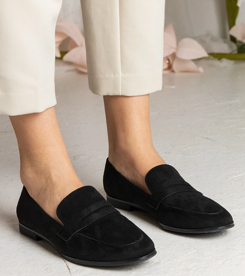 Czarne damskie mokasyny klasyczne Nageri