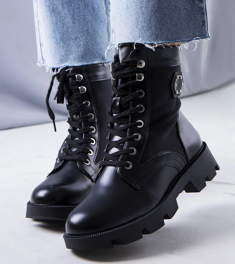 Czarne ocieplane traperki Orozo