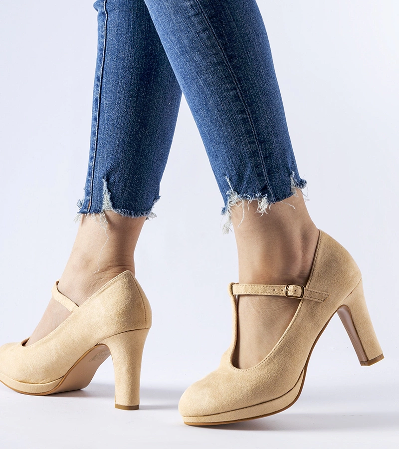 Beżowe czółenka na słupku LaCaille