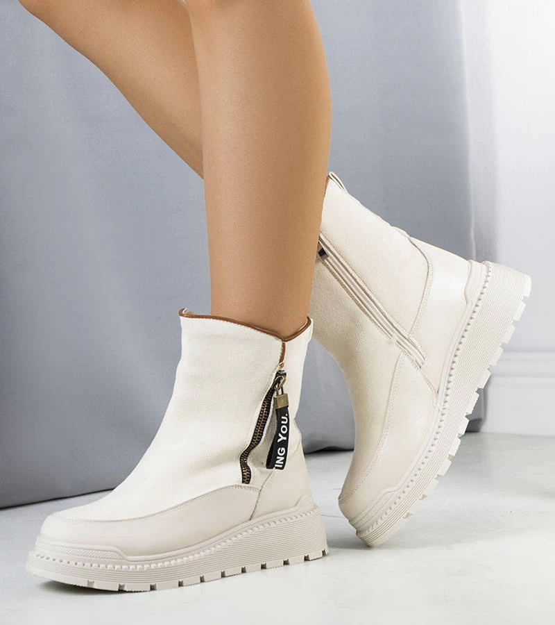 Beżowe ocieplane botki na platformie Niklas