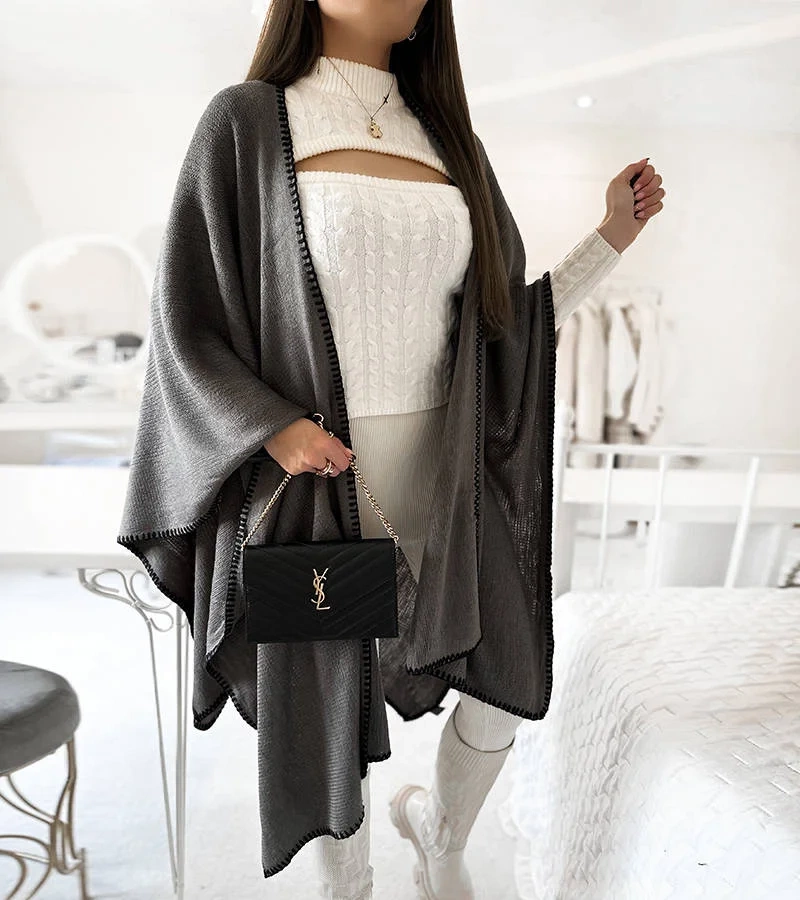 Szare ponczo z obszyciem Levi