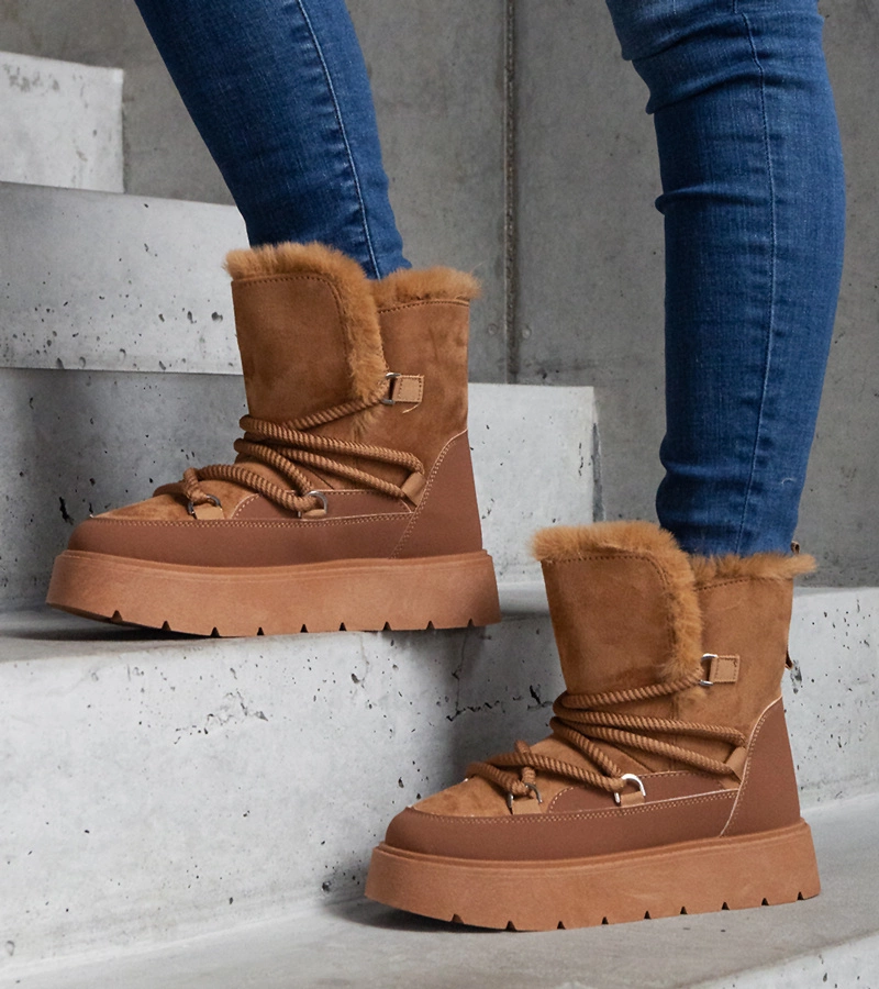Brązowe śniegowce na platformie ocieplane futerkiem Andra
