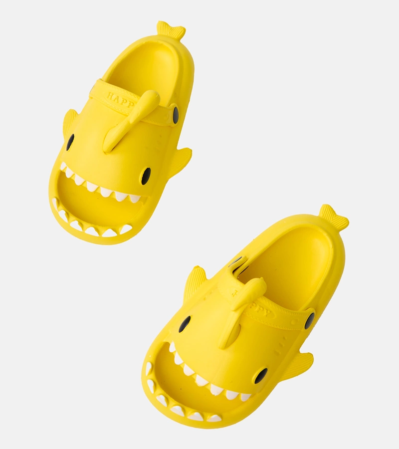 Żółte klapki dziecięce z motywem rekina Tossi