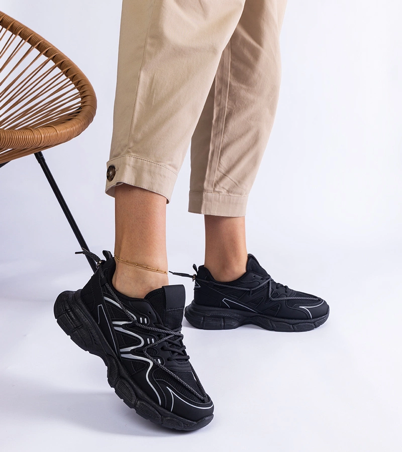 Czarne damskie sneakersy na masywnej podeszwie Colunga