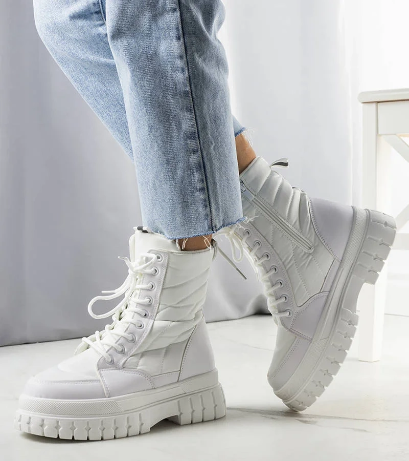 Białe ocieplane śniegowce Arinna