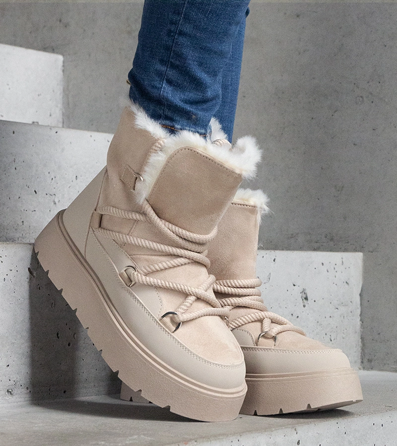 Beżowe śniegowce na platformie ocieplane futerkiem Andra