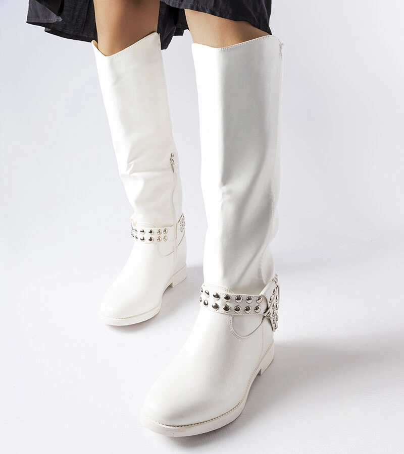 Białe kozaki na krytej koturnie Argentano