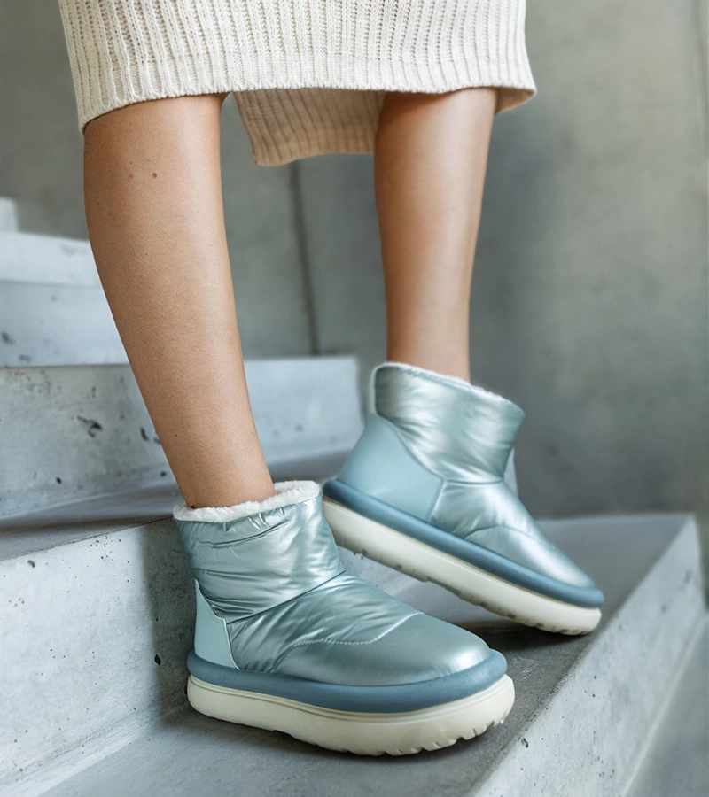 Jasnozielone ciepłe śniegowce na platformie Cores