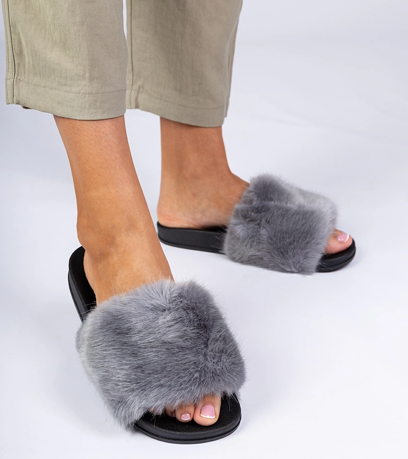 Szare klapki z futerkiem Manny