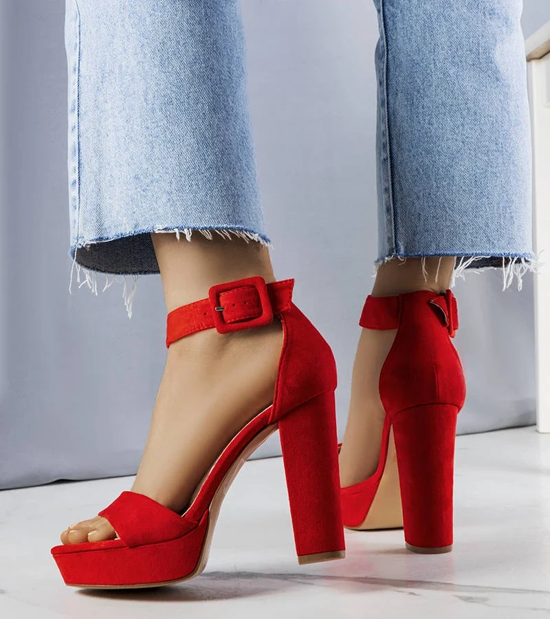 Czerwone sandały na słupku Josefina