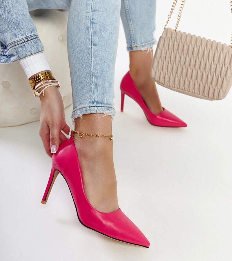 Ciemnoróżowe klasyczne szpilki Yassira