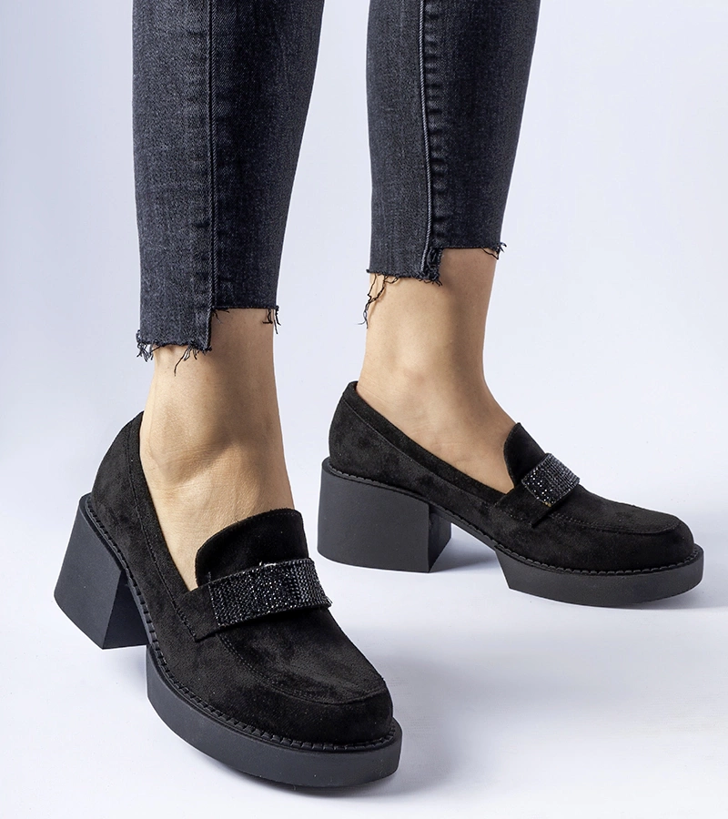 Czarne półbuty na masywnym słupku Harrisburg