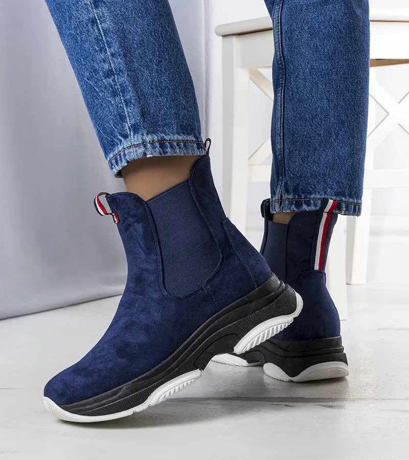 Granatowe ocieplane botki Takani