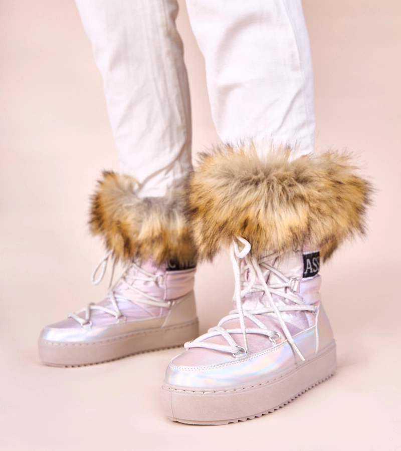 Srebrne śniegowce z różową poświatą wiązane z futerkiem Alison