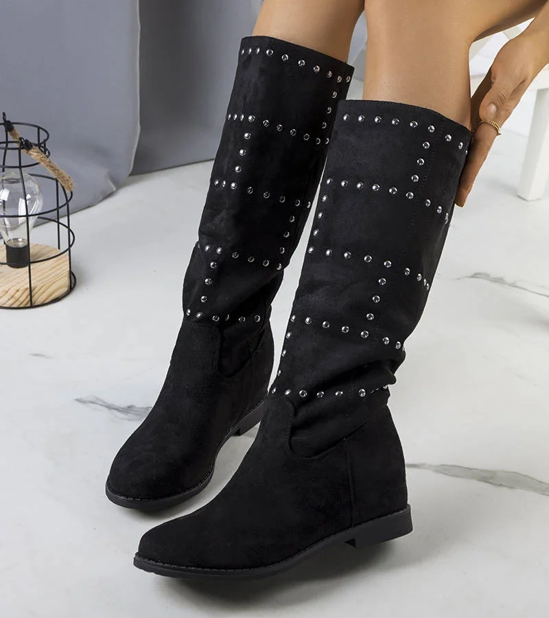 Czarne kozaki na koturnie Mercato