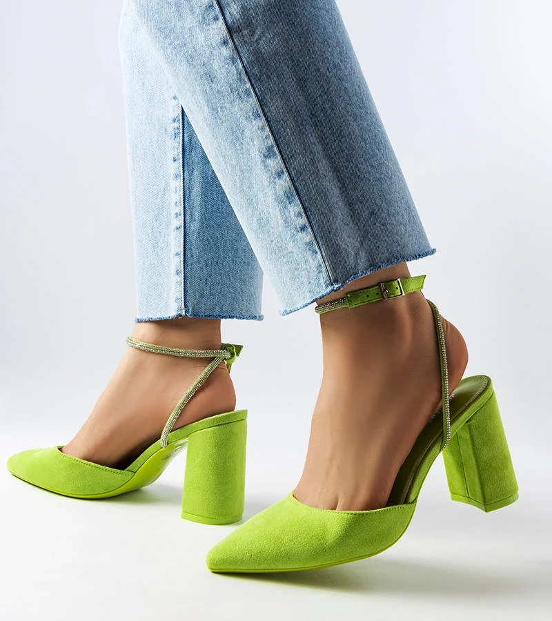 Zielone czółenka na słupku Stella