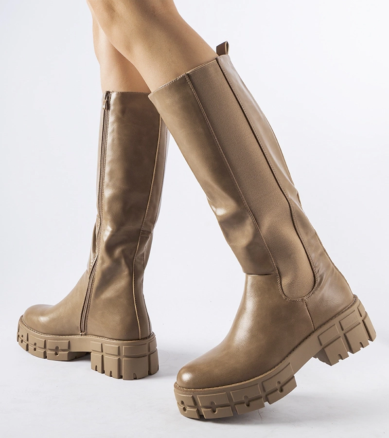 Brązowe ocieplane płaskie kozaki Ceredano