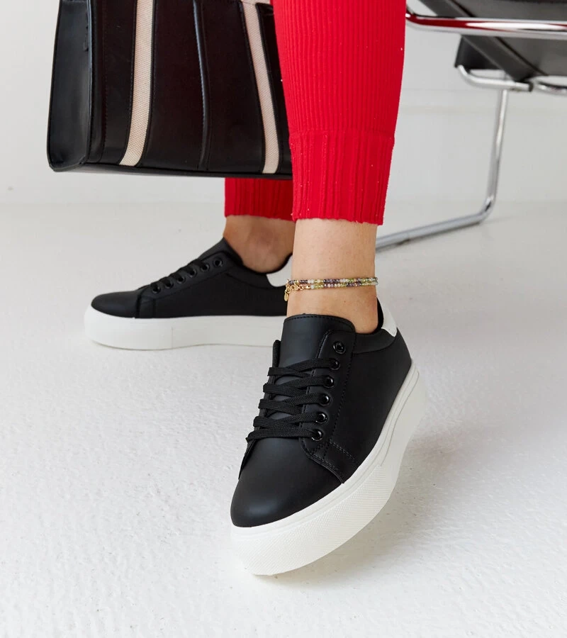 Czarno-białe sneakersy na grubej podeszwie Ruta