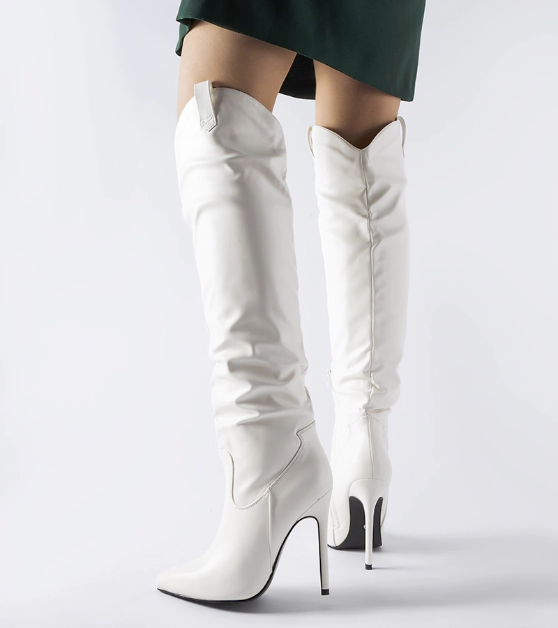 Białe długie kozaki na wysokiej szpilce Cerati