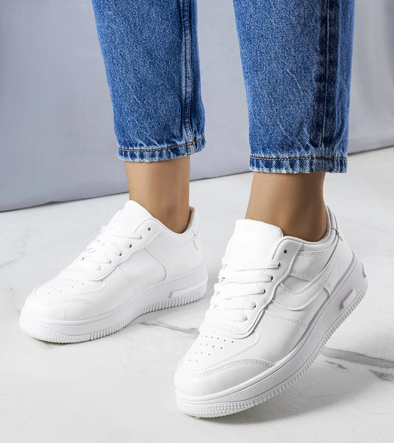 Białe sneakersy na grubej podeszwie Kim