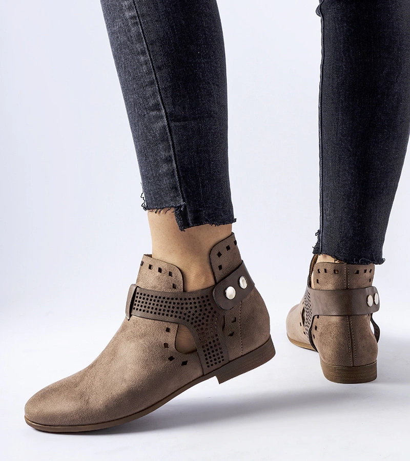 Brązowe ażurowe mocno wycięte botki Lungodora