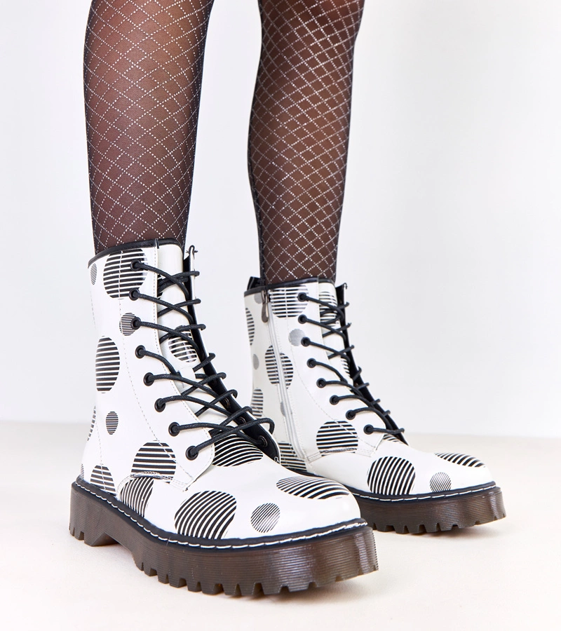 Białe traperki damskie na platformie Merelin